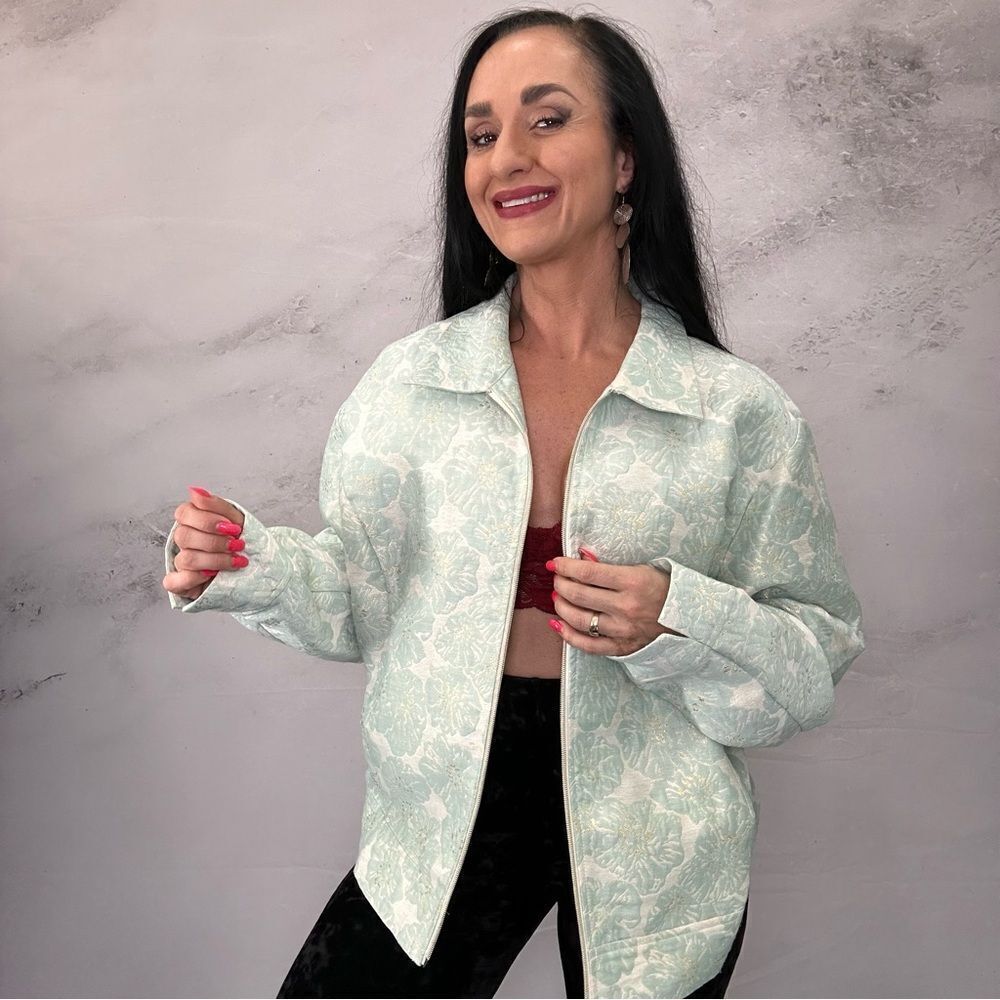Dealers & Damons beautiful blazer jacket